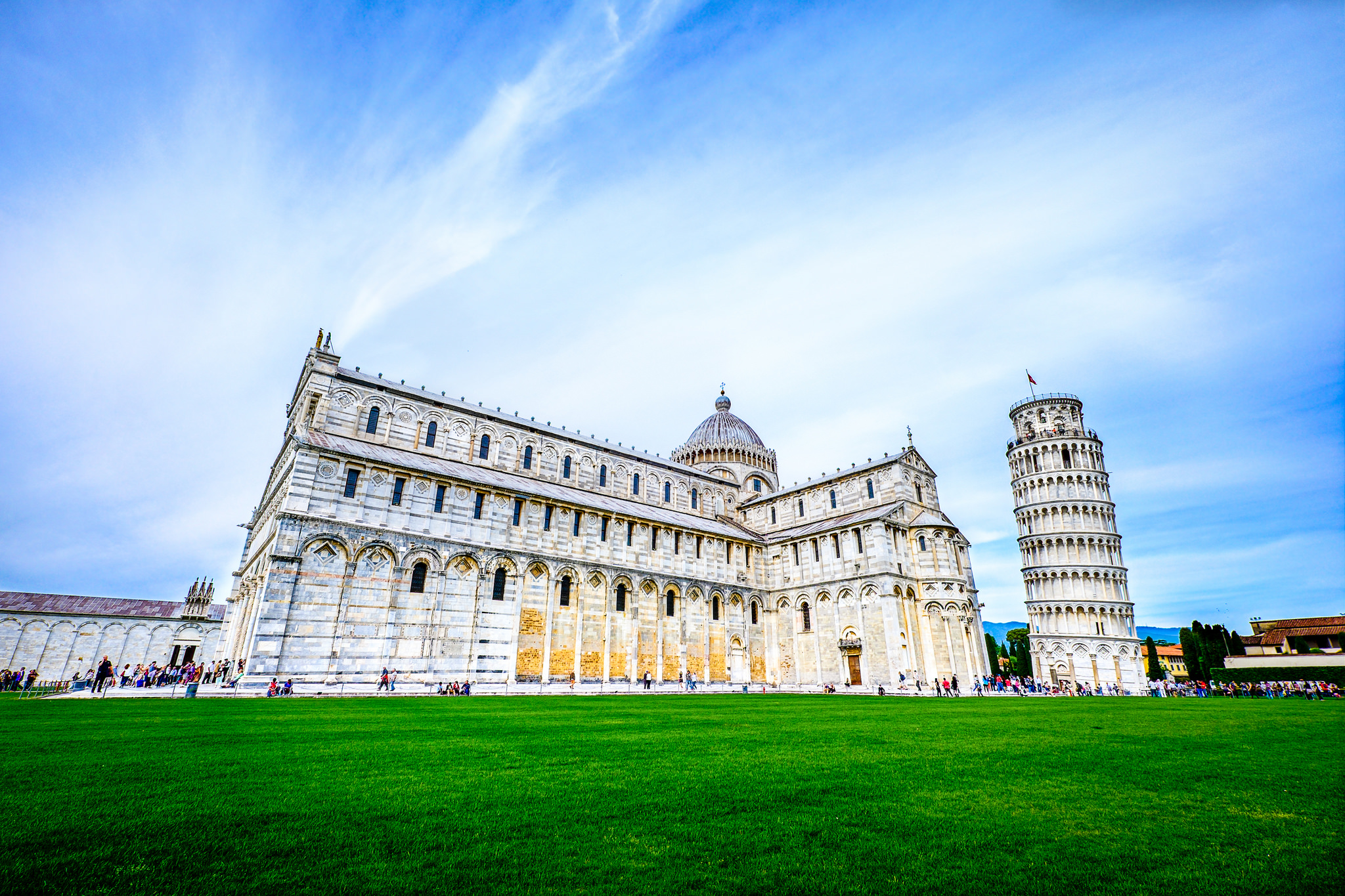 The cathedral of the Italian
            city of Pisa